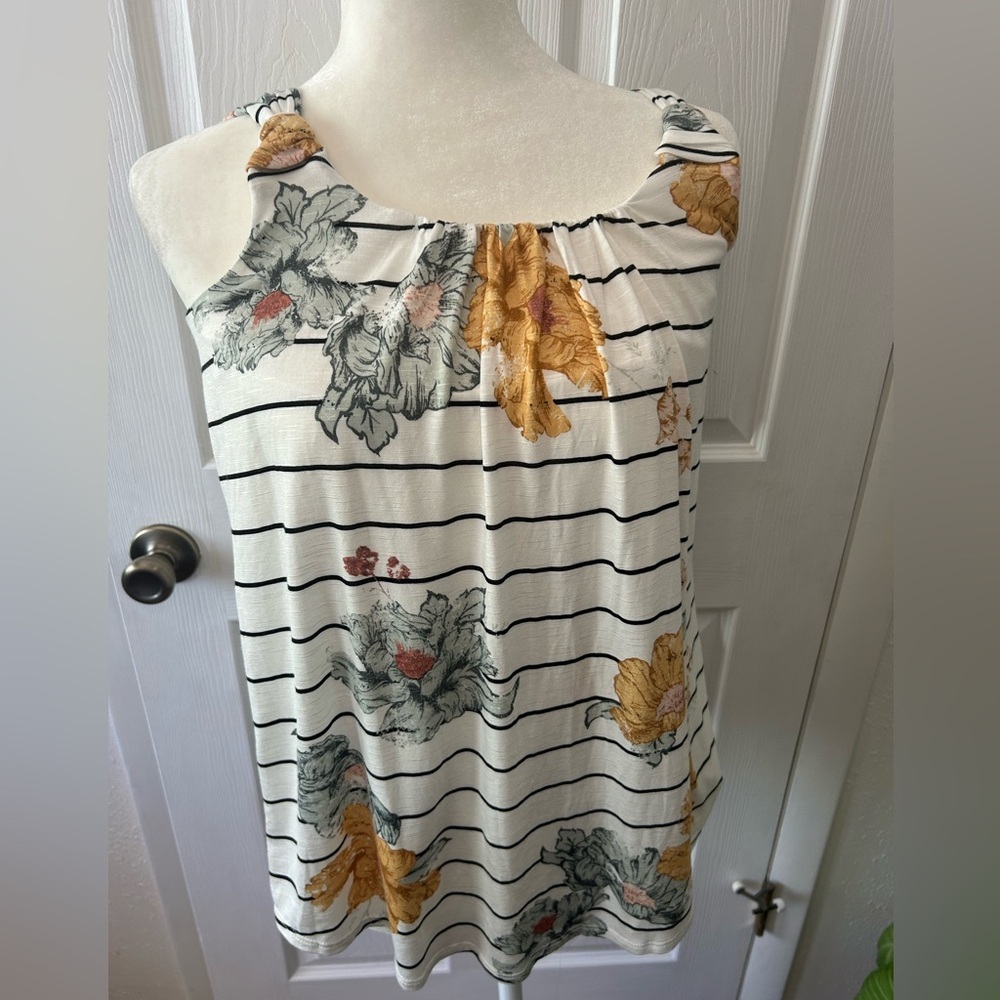 *Maurices Sleeveless Top